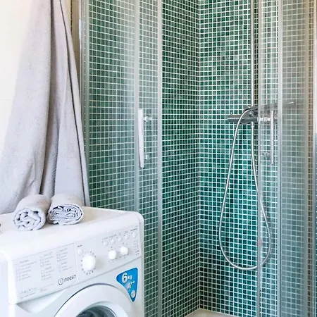 Blue - Cozy In Center 公寓 阿罗纳